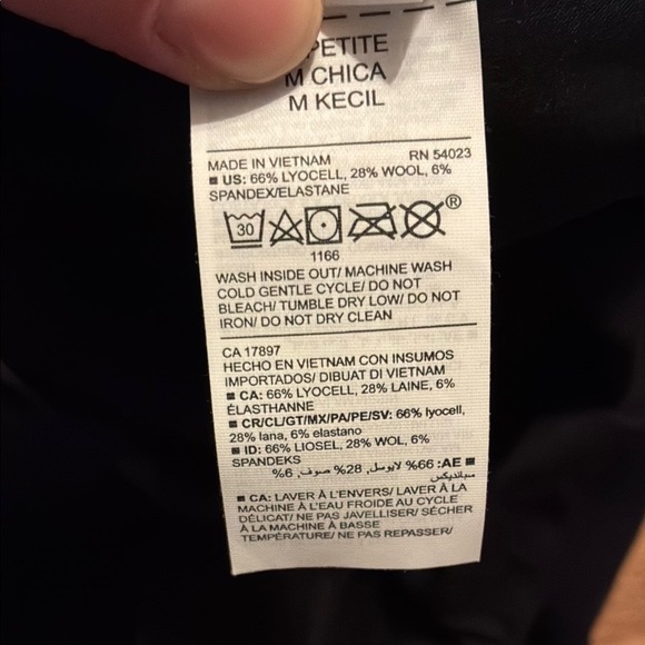 Old Navy Black Stretch Leggings - Picture 12 of 12